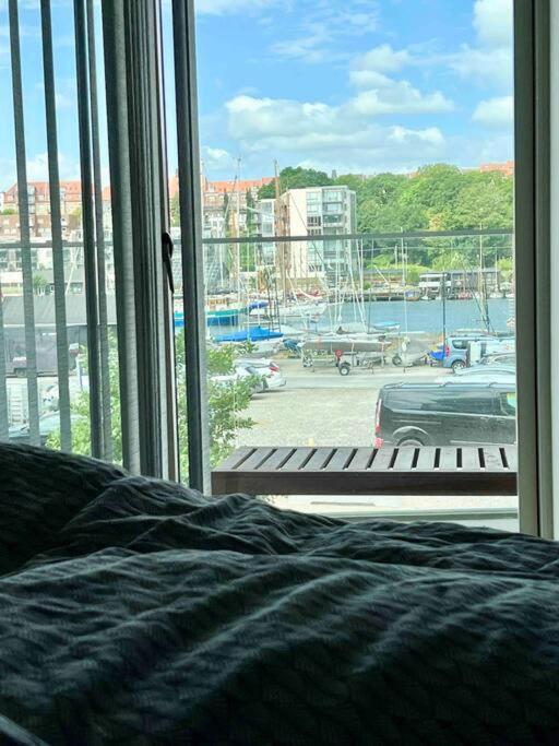 Bo Med Stil Og Udsigt Til Aarhus Lystbadehavn Διαμέρισμα Εξωτερικό φωτογραφία
