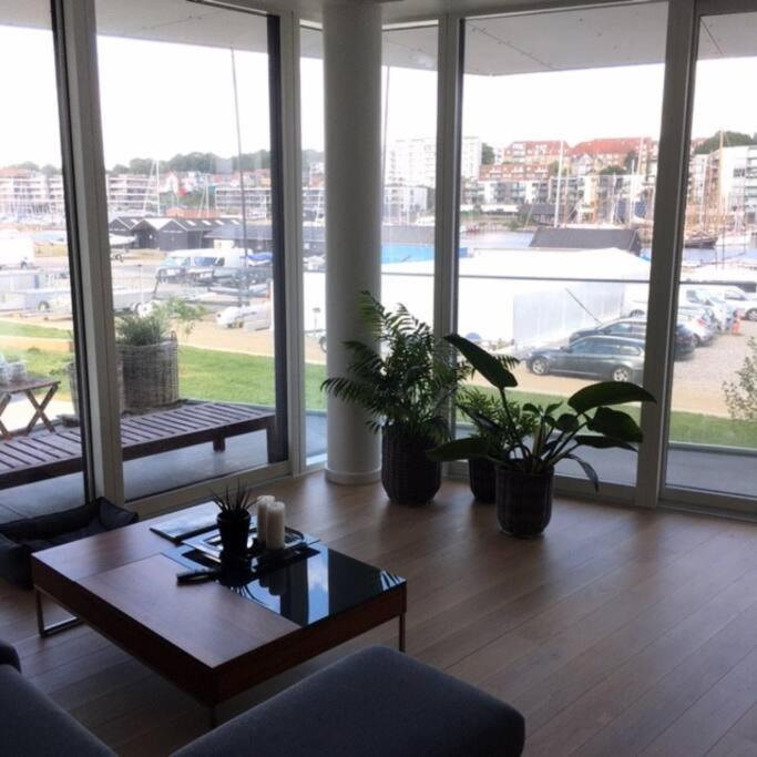 Bo Med Stil Og Udsigt Til Aarhus Lystbadehavn Διαμέρισμα Εξωτερικό φωτογραφία